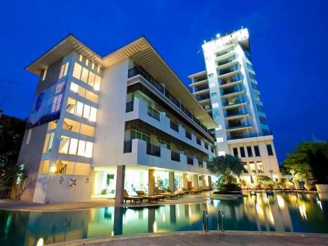 パタヤのホテル ザ パタヤ ディスカバリー ビーチ ホテル (Pattaya Discovery Beach Hotel) パタヤビーチロード
