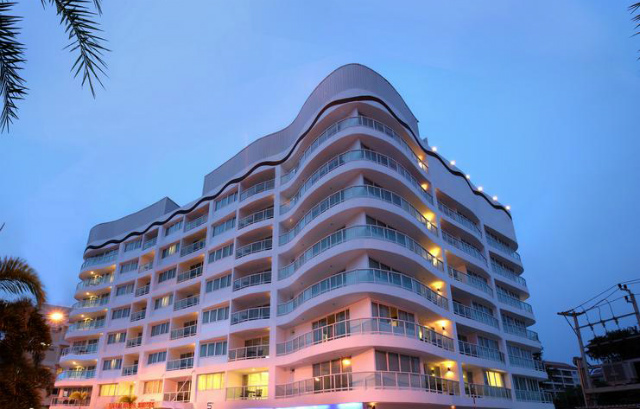 パタヤのホテル アマリ ノヴァ スイーツ パタヤ (Amari Nova Suites Pattaya) パタヤ中心部