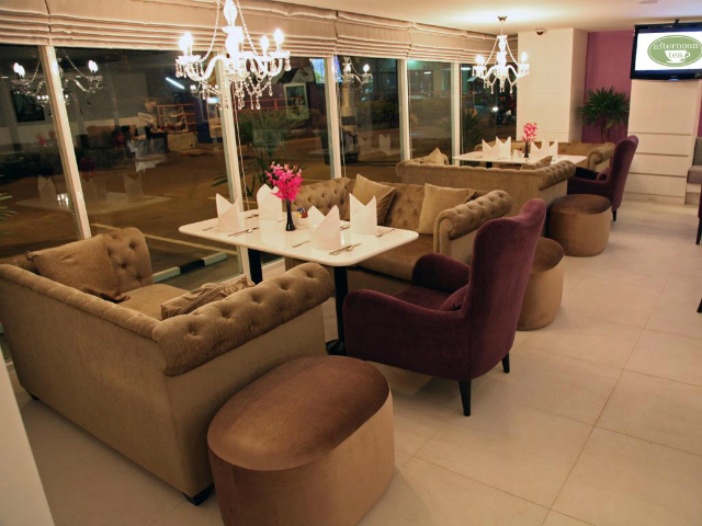 パタヤのホテル アマリ ノヴァ スイーツ パタヤ (Amari Nova Suites Pattaya) パタヤ中心部